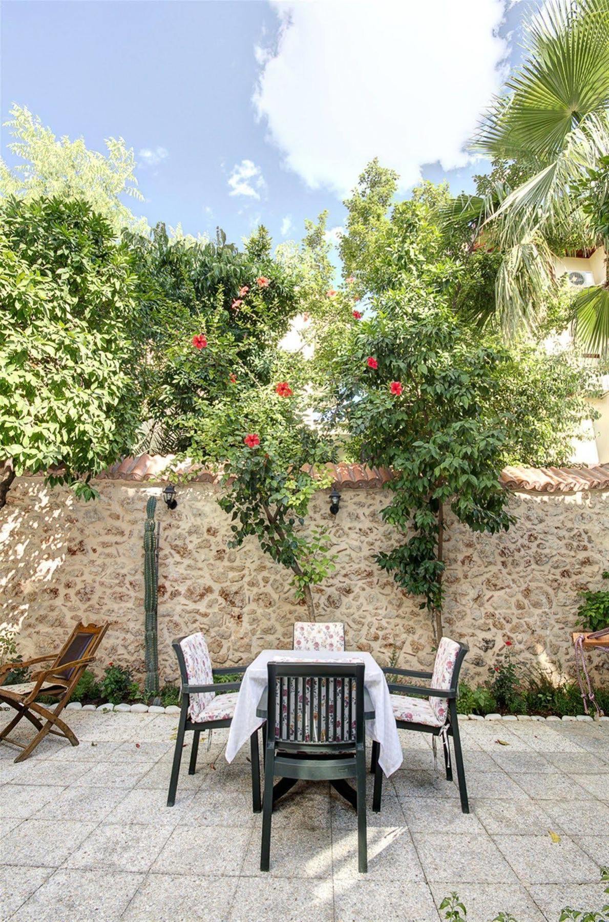 White Garden Hotel-Adult Only Antalya Exterior photo